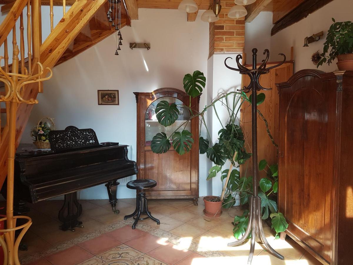 Hostinec Selsky Dvur Zbiroh Экстерьер фото