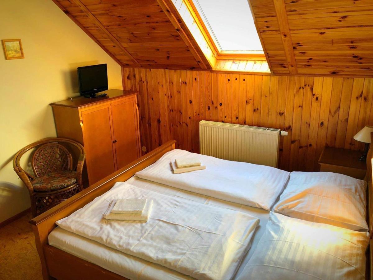 Hostinec Selsky Dvur Zbiroh Экстерьер фото